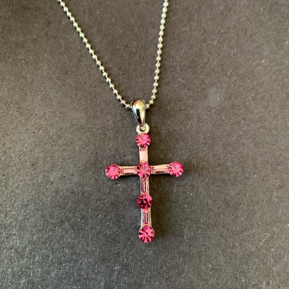 Cookie Lee pink cross necklace. - Picture 3 of 6